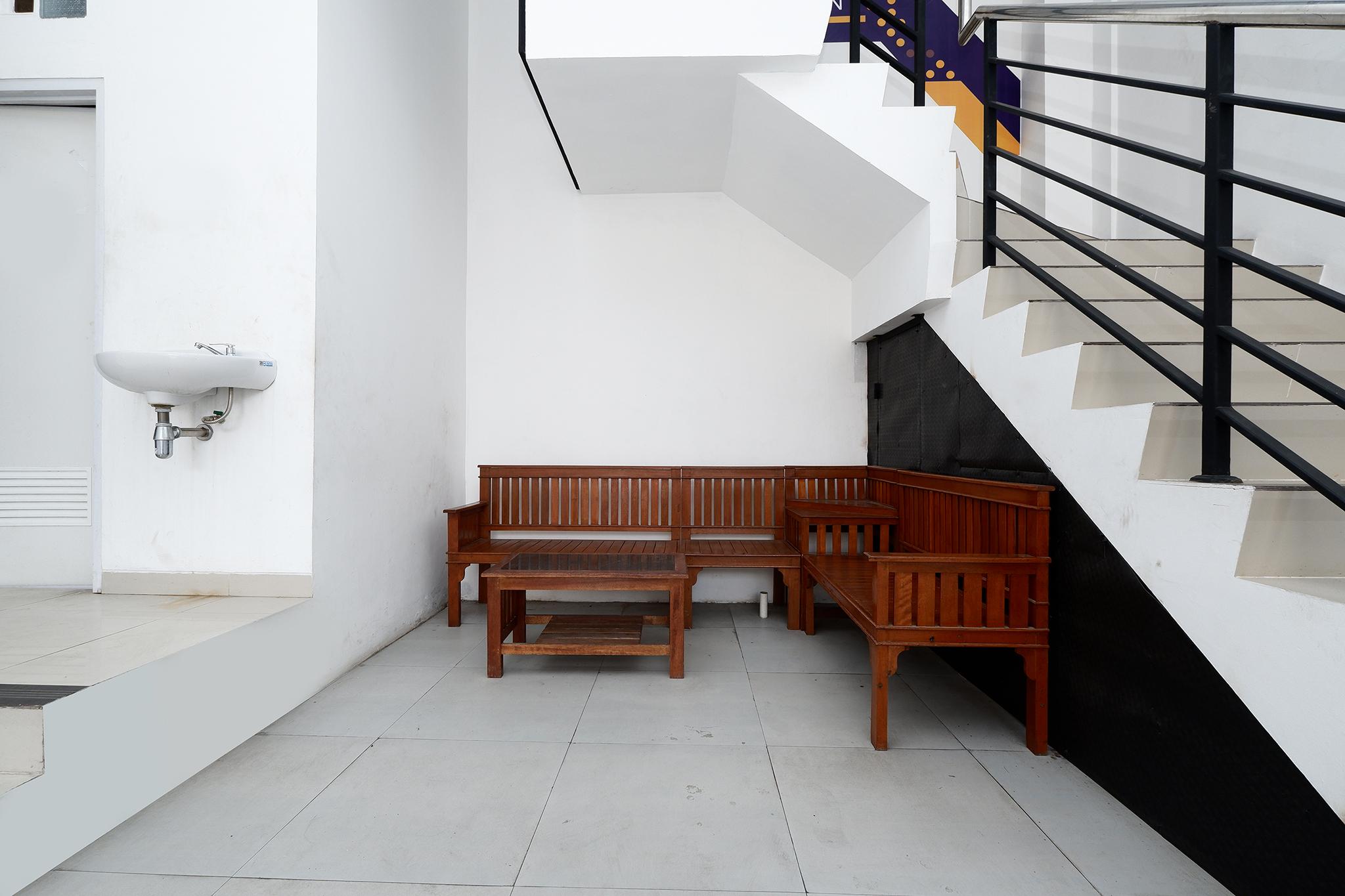 Spot On 2026 Arta Residence Σεμαράνγκ Εξωτερικό φωτογραφία
