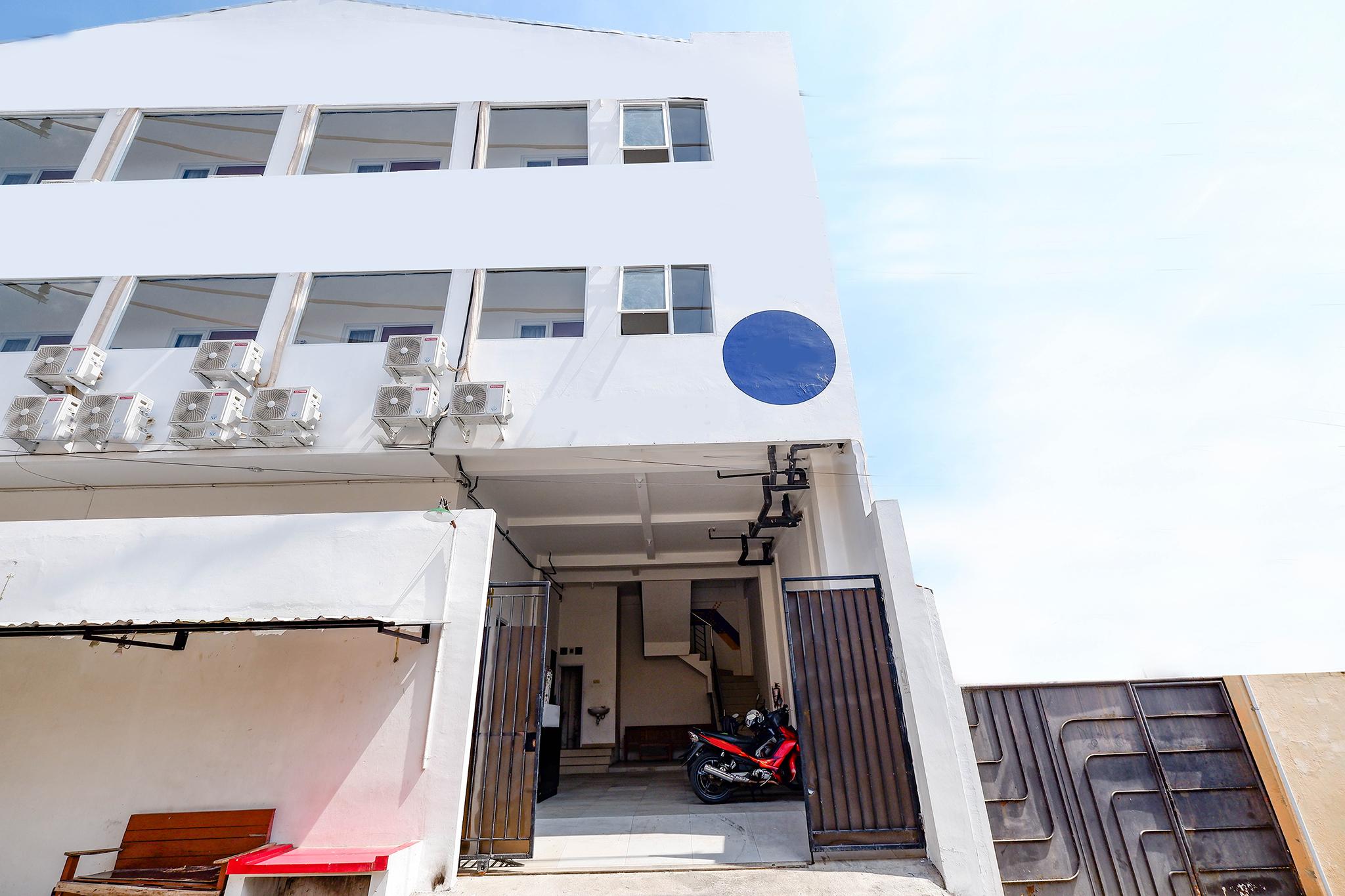Spot On 2026 Arta Residence Σεμαράνγκ Εξωτερικό φωτογραφία