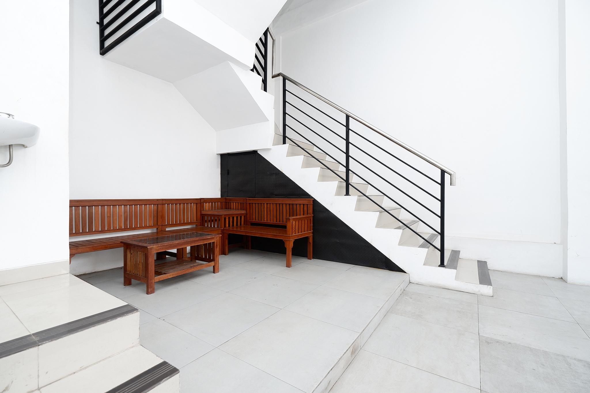 Spot On 2026 Arta Residence Σεμαράνγκ Εξωτερικό φωτογραφία