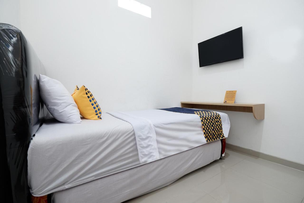 Spot On 2026 Arta Residence Σεμαράνγκ Εξωτερικό φωτογραφία